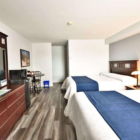 Econo Lodge Cabano Buitenkant foto
