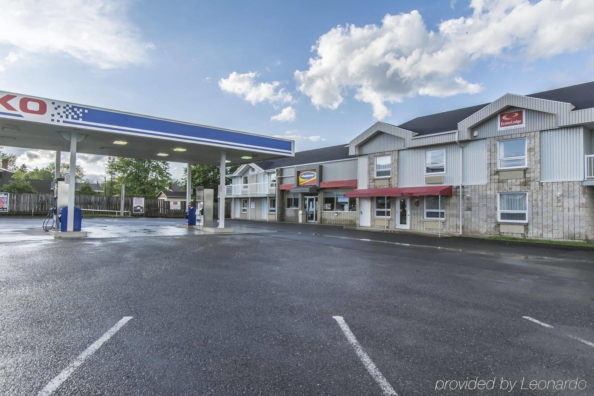 Econo Lodge Cabano Buitenkant foto